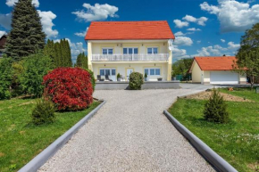 Ferienwohnung auf großem Gartengrundstück